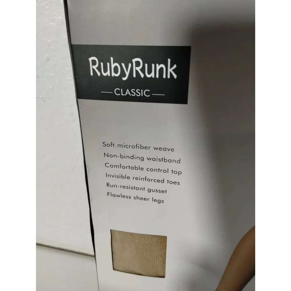 Ruby Runk Classic Size M Sheer Beige/Nude Pantyhose (Package Contains 2 Pairs)